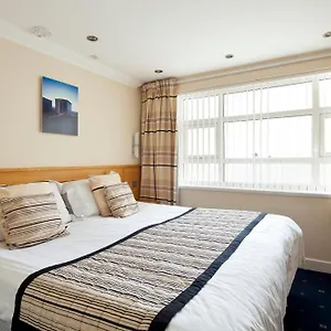 Queens Mansions: Clitheroe Apartment