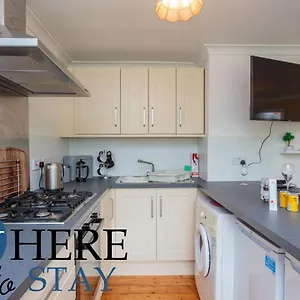 https://lovely-apartment-by-the-hillwood-park-free-parking.edinburghhotelsuk.org