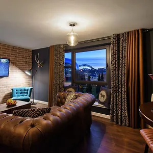 https://134-baltic-quay.hotels-newcastle-upon-tyne.com